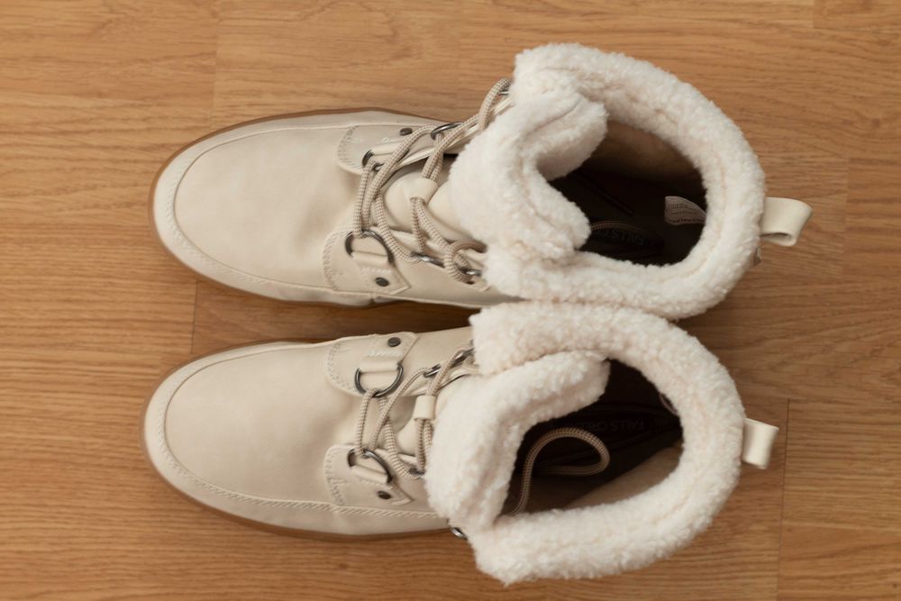 Ghete dama Anita White marime EUR 42,5 / CM 28