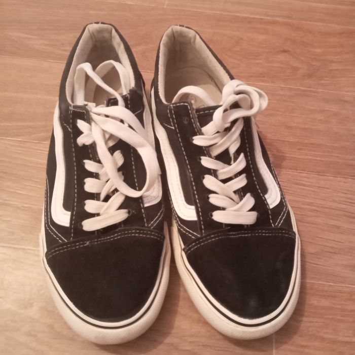 Продам кеды 1 000 т