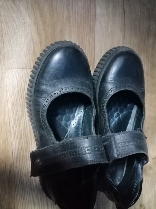 Продам кожанные туфли