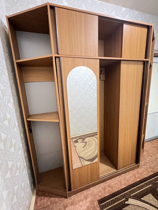 Шкаф для прихожей - срочно