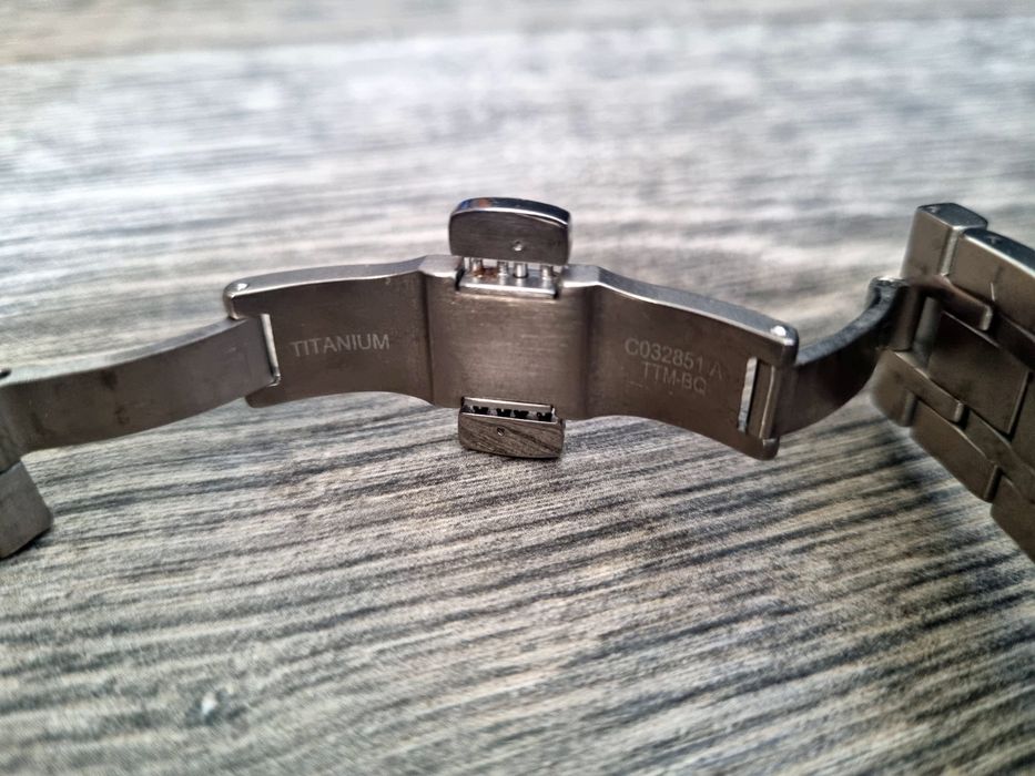 Certina Men's DS Action Watch Grey Dial Titanium ,din titan
