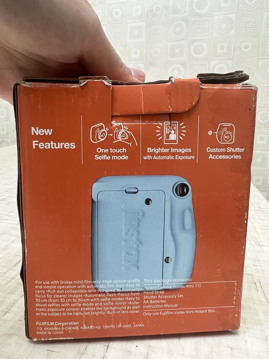 Продам instax mini 11