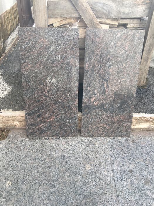 Granit PARADISO  CLASSIC placaj, calibrat, bizotat 61X30.5x1, lustruit