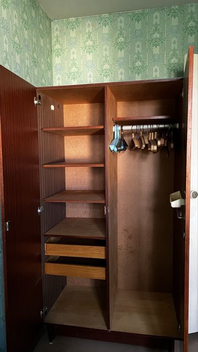 Продам шкаф советский