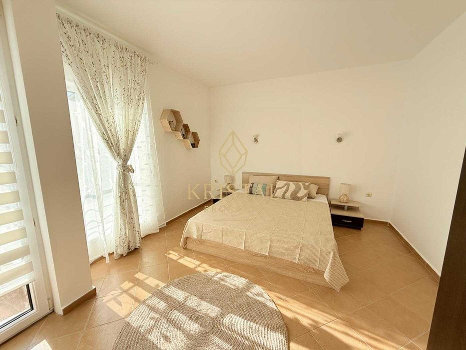 Продава се Тристаен апартамент в к.к. Слънчев бряг - 84 кв.м за 583 €/кв.м - Снимка #8