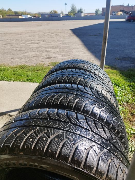Продам резину зима Bridgestone