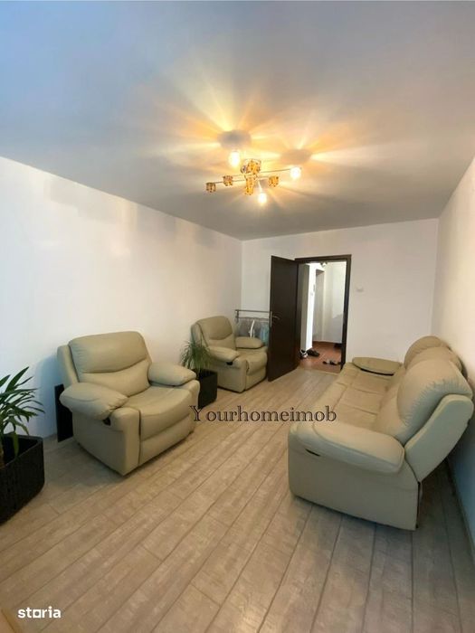 Apartament Piata Garii 3camere mobilat, utilat, cu centrala 2/4