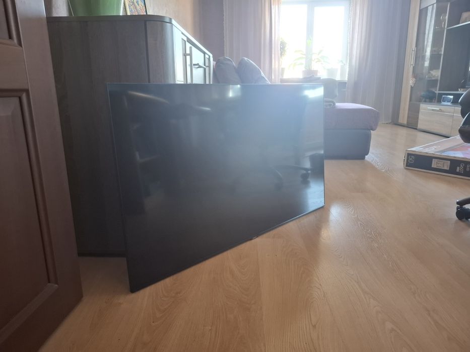 Телевизор на запчасти