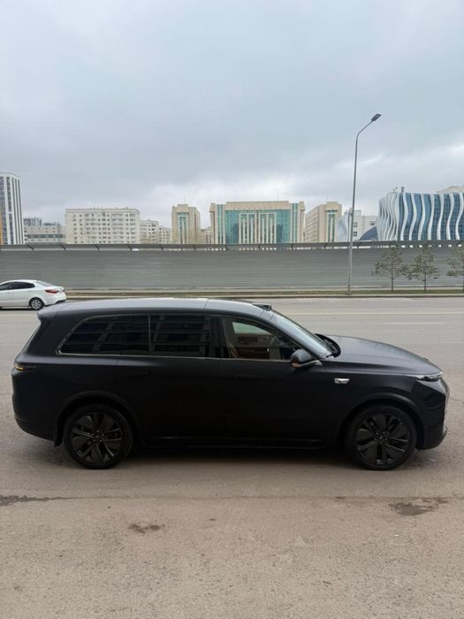 Продается Li l9 2023 года