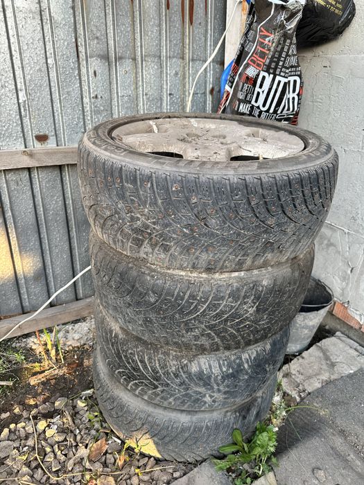 Продам шины с дисками на 17