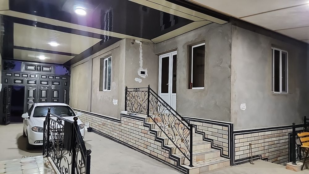 Катта уй сотилади.