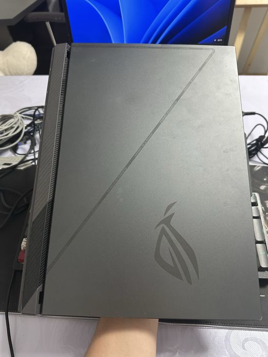 Asus ROG Strix G614