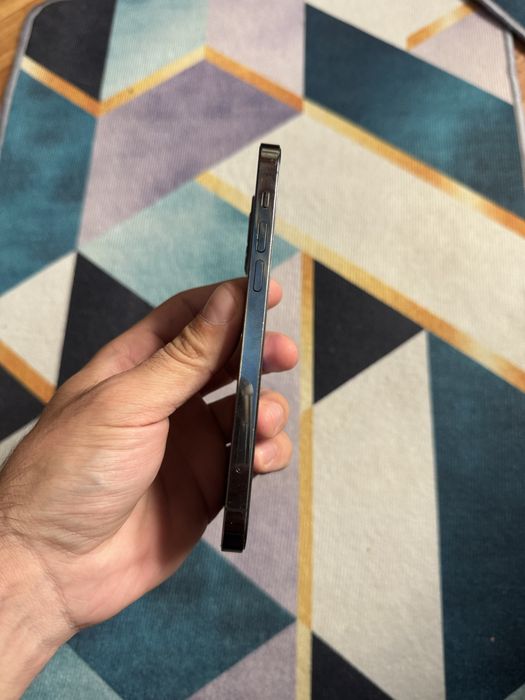 Продам Телефон Айфон 12 Pro 256Gb