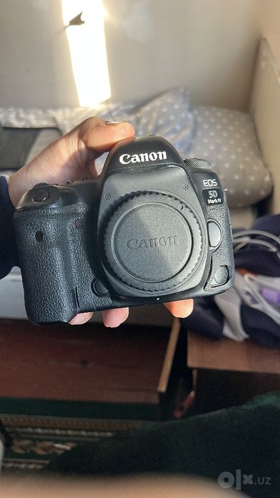 Canon 5D Mark IV 2ta batareka Zaryadchil Shtati 64GB Felshka Karobka