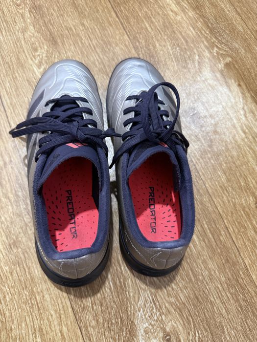 Футбольные бутсы