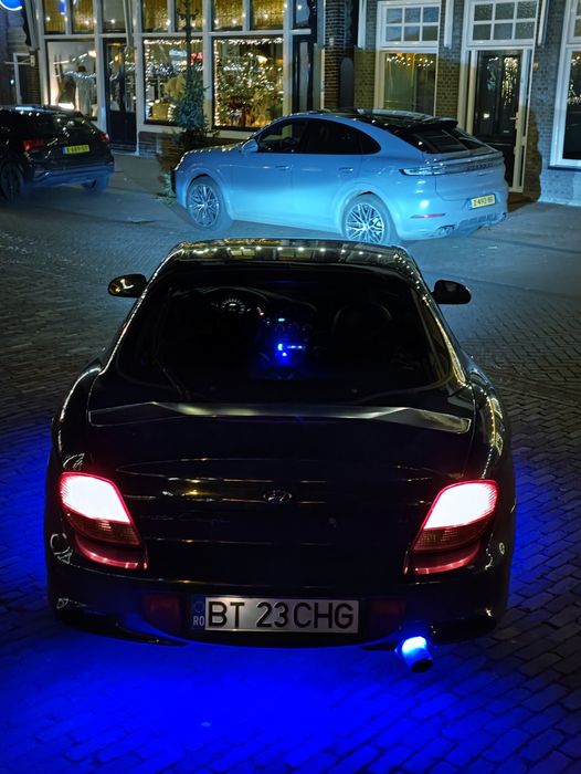 Hyundai coupe tiburon