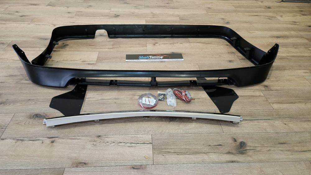 Накладки на бампер  LX470, LC100