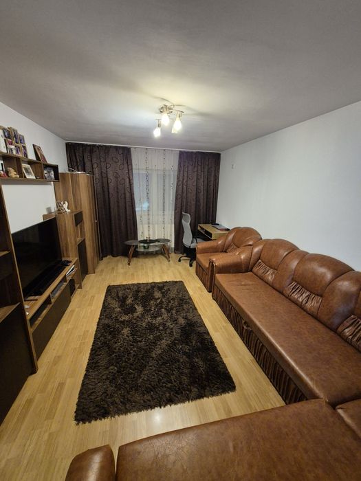Apartament cu 2 camere  complet mobilat si utilat.