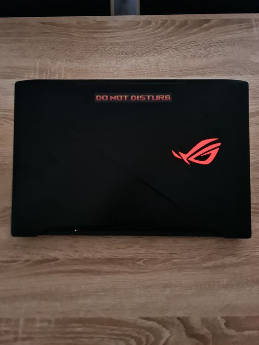 Laptop Gaming ASUS ROG Strix • i7-8750H • GTX 1050 Ti • 16GB RAM