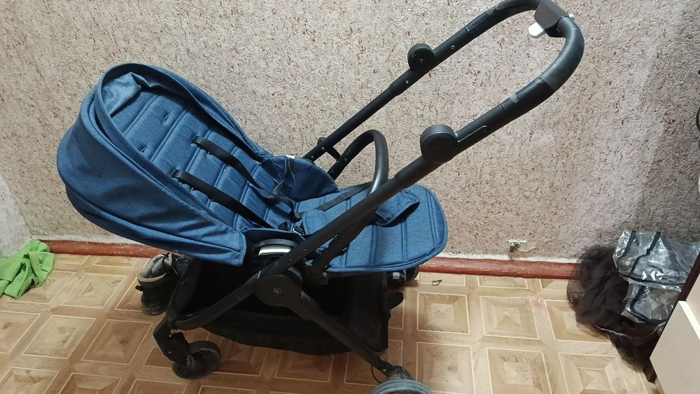 Продам коляску детскую