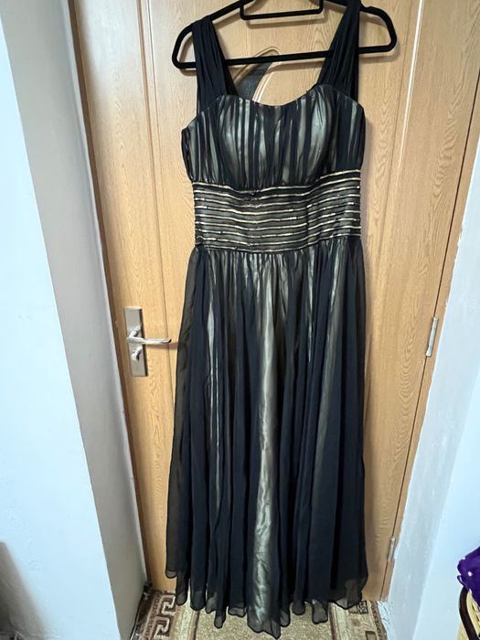 Rochie elegantă lungă neagră White Lady, M/L