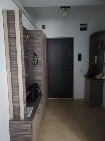 Închiriez Apartament cu o cameră în Complex Rezidențial- Tătărași Residence (la < 2 min de mers pe jos de stația de tramvai ”Doi Băieți”)