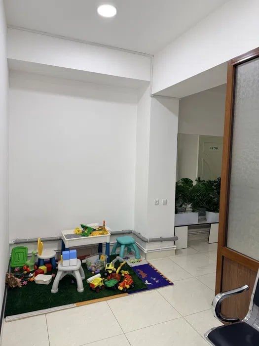 Клиникада иш урин яратиб берилади