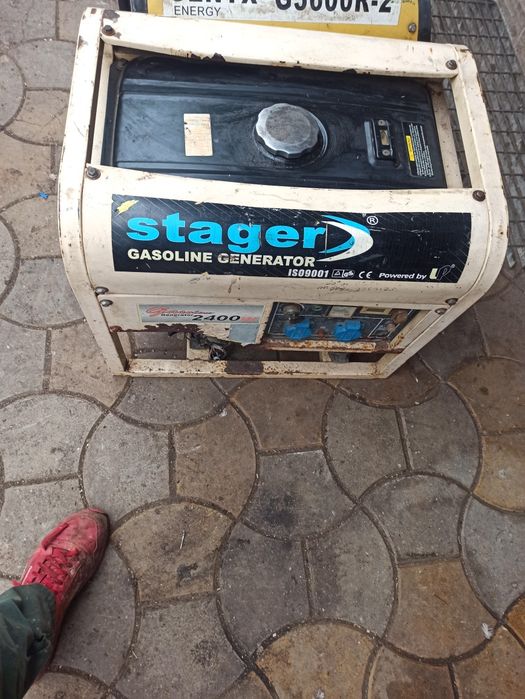 Vând 2 generatoare