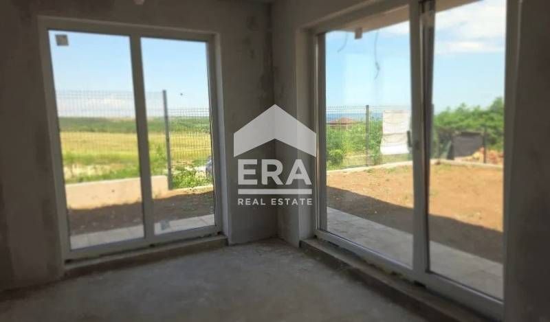 Продава се Къща в Варна, Изгрев - 250 кв.м за 953 €/кв.м - Снимка #2