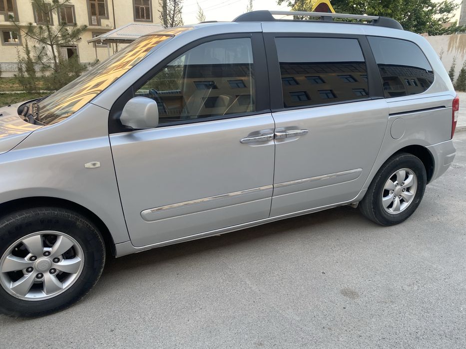 Срочно кия карневал сотилади скидка