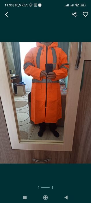 Продаю рабочи дождевои  плащ новый