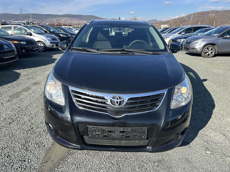 Toyota Avensis 2011г.