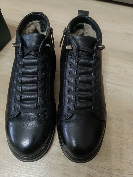Мужская кожаная обувь р39