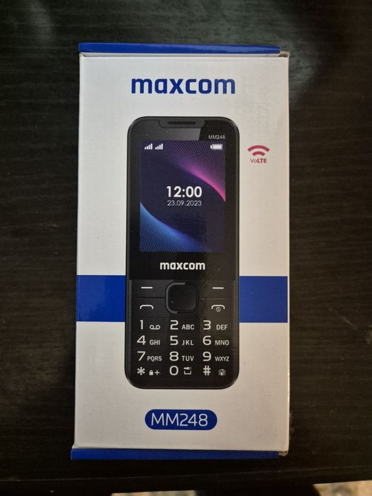 Vand telefon nou sigilat