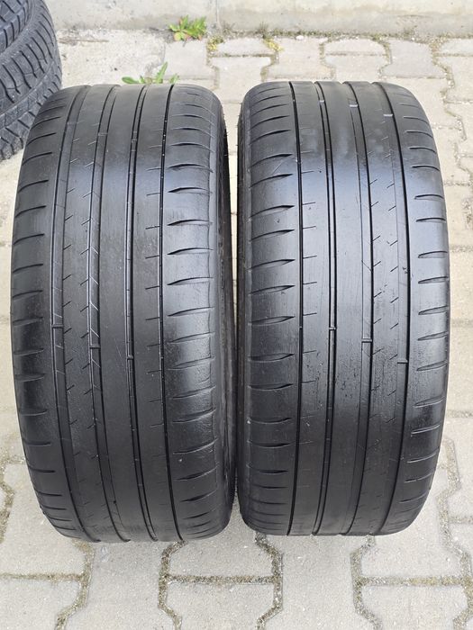 225 40 18 Michelin