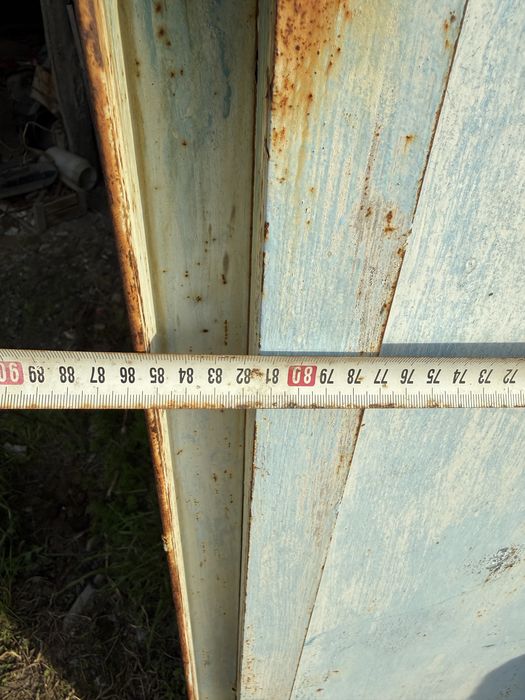 Будка железный вагончик