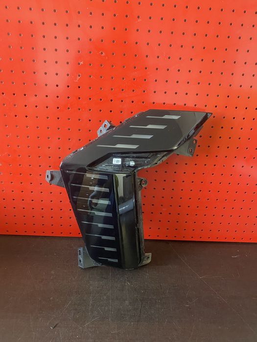 Lumina de zi led stanga fata Renault Clio 5 Facelift