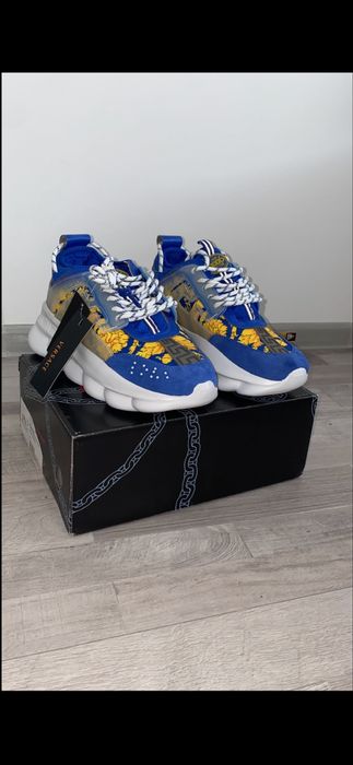 Adidasi versace chain reaction 2026