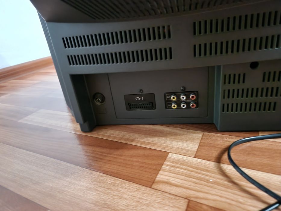 Продам телевизор