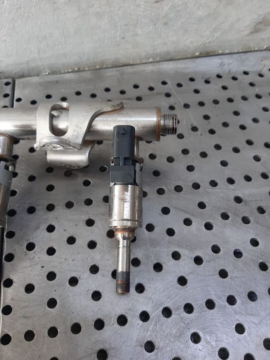 injector 1.4tsi cpw audi a3 8v vw golf 7  0261500222