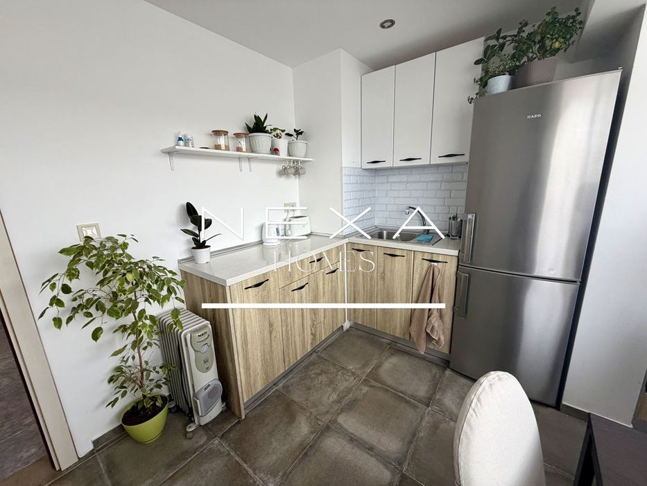 Продава се Тристаен апартамент в Варна, Левски - 60 кв.м за 1385 €/кв.м - Снимка #1