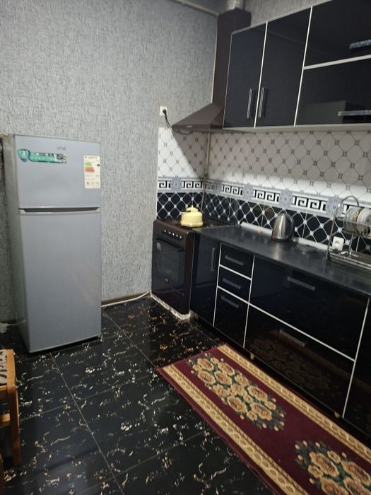 Продаётся дом(дача) в чарваке на 400кв.м