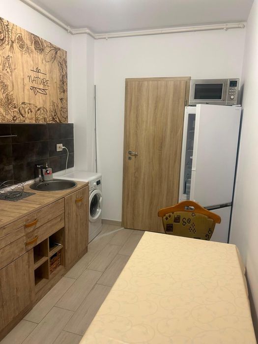 Inchiriez Apartament 2 camere