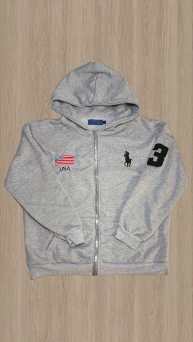 Продаю поло зипку и свитер