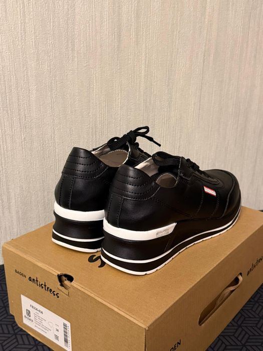 Турецкие кроссовки