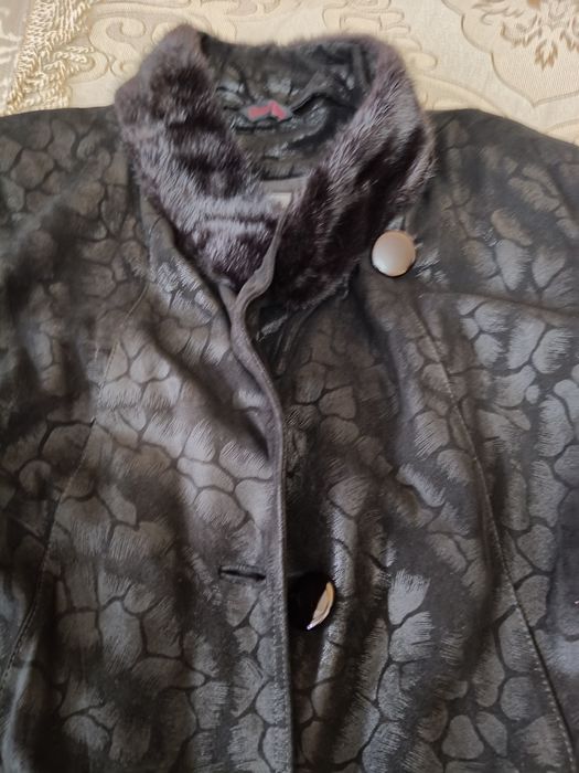 Продам плащ подкладка верблюжья