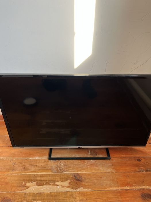 продам телевизор в хорошем состояни