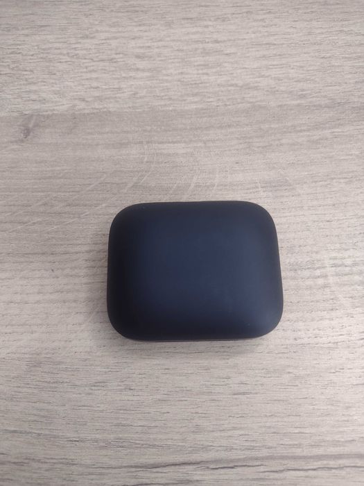 OnePlus Buds Pro 2 зарядна кутия