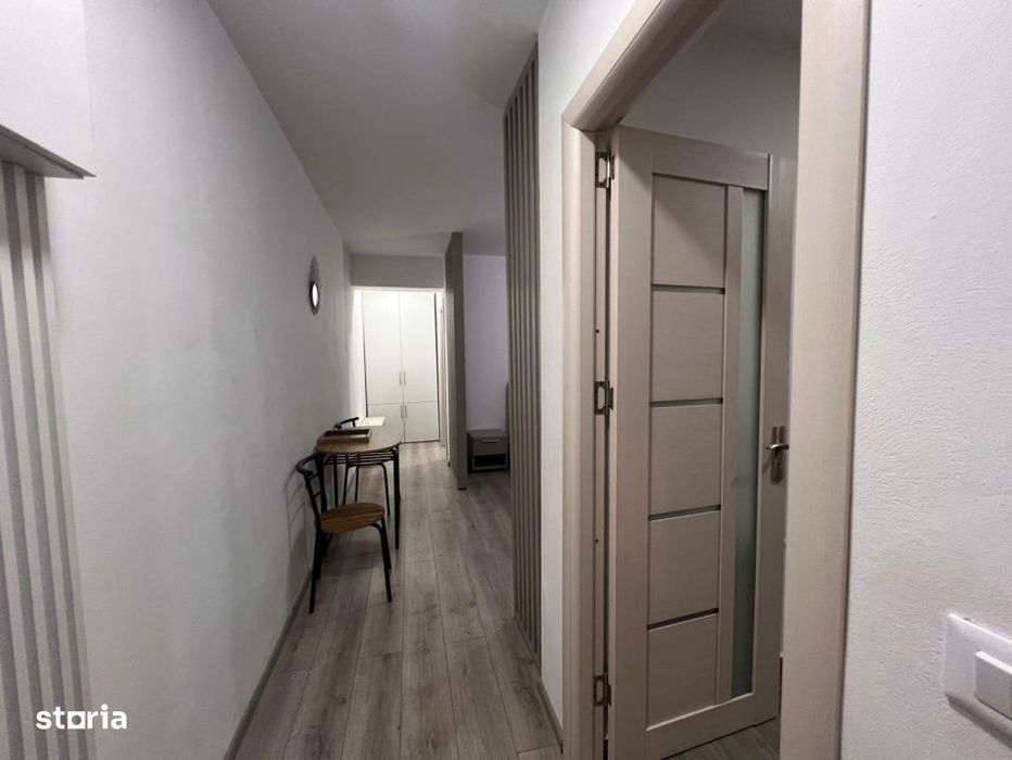 Garsoniera semidecomandata, 32,33 mp, Centru, zona Ramada