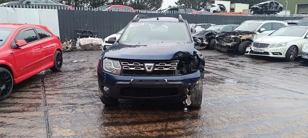 Dezmembrari / Dezmembrez Dacia Duster [Fabr 2010-2017] 1.5 dCi K9K656 cutie viteze manuala cod culoare Albastru metalizat